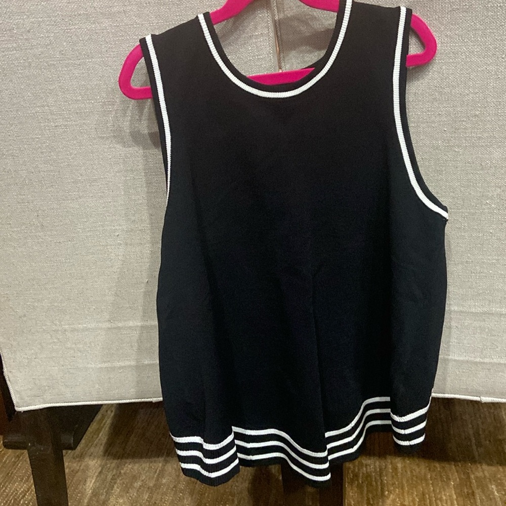 Kendall and Kylie knit top